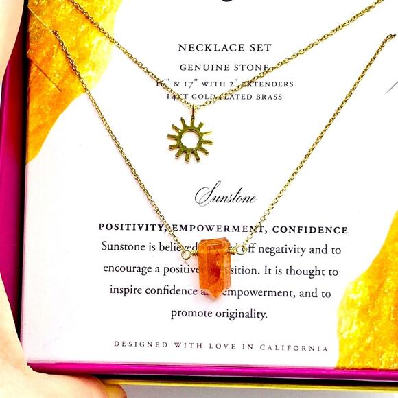 Luna Norte Gold Sun and Sunstone Necklace Deluxe Gift Set - Picture 3 of 6